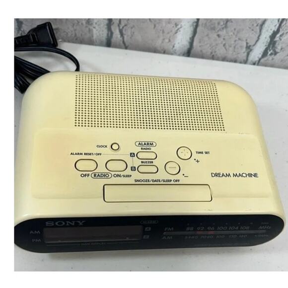 Vintage Sony Dream Machine Digital Clock Radio Model ICF-C240 AM FM Alarm LED